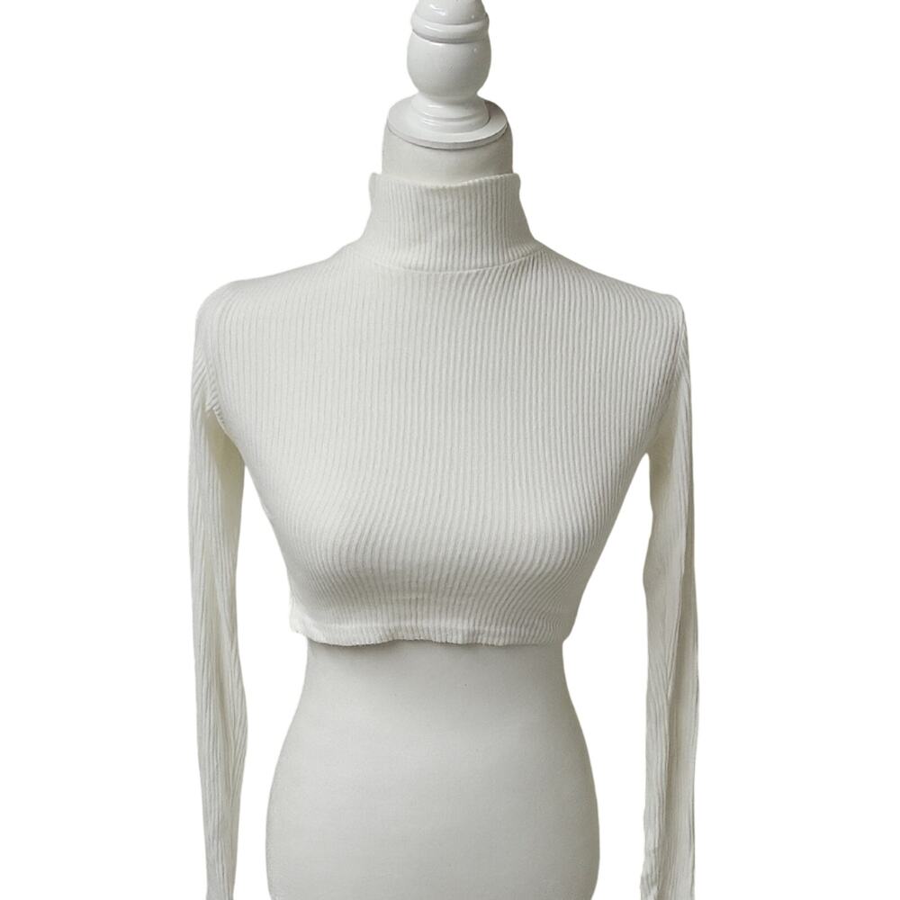 Pretty Little Thing White Long Sleeve Ribbed Crop Sweater Top With Open Back NEW